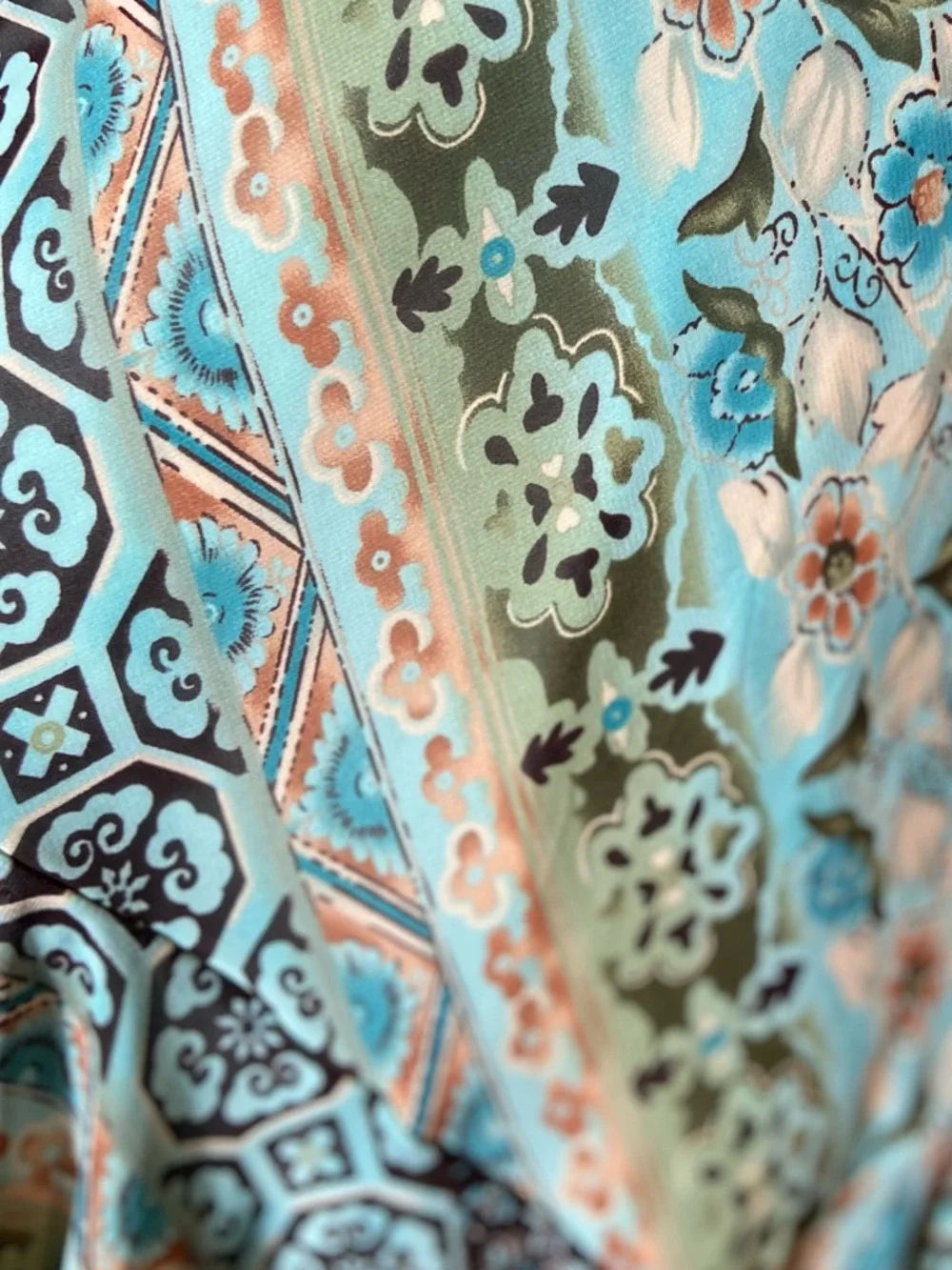 Rabbit Rabbit Rabbit Designs~Airy~Patchwork~Semi-Sheer Overlay~Dress~Size 10 - Picture 6 of 15